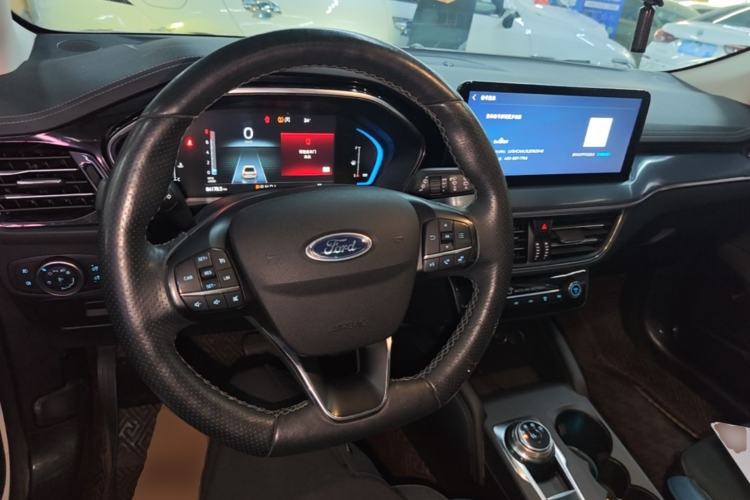 Used Ford Focus 2021 EcoBoost 180 Automatic Hunter Edition Center Console