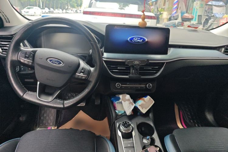 Used Ford Focus 2021 EcoBoost 180 Automatic Hunter Edition Center Console