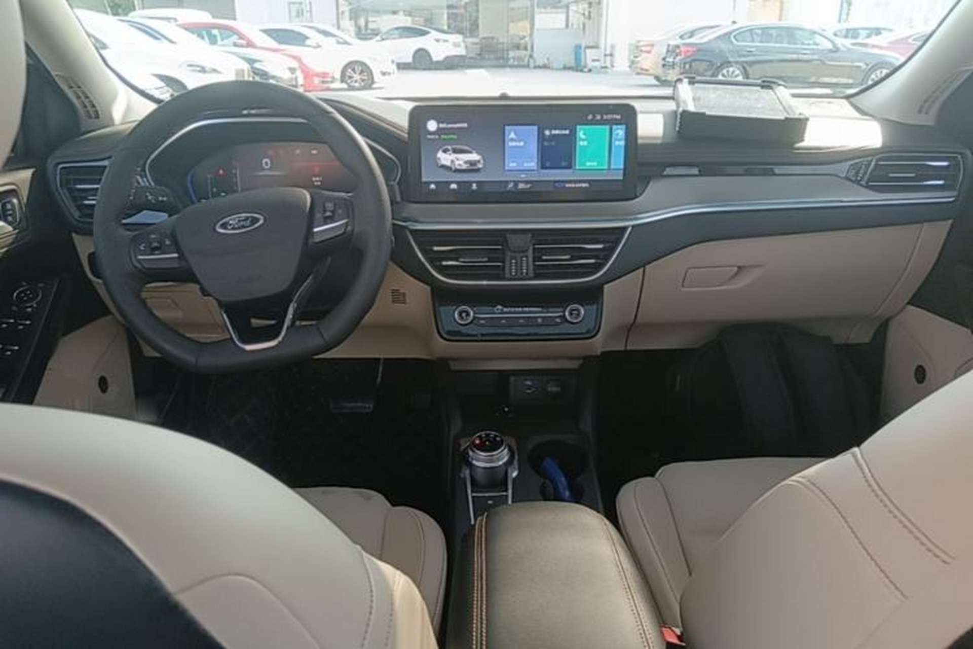 Used Ford Focus 2021 Sedan EcoBoost 180 Automatic Trendy Model Center Console