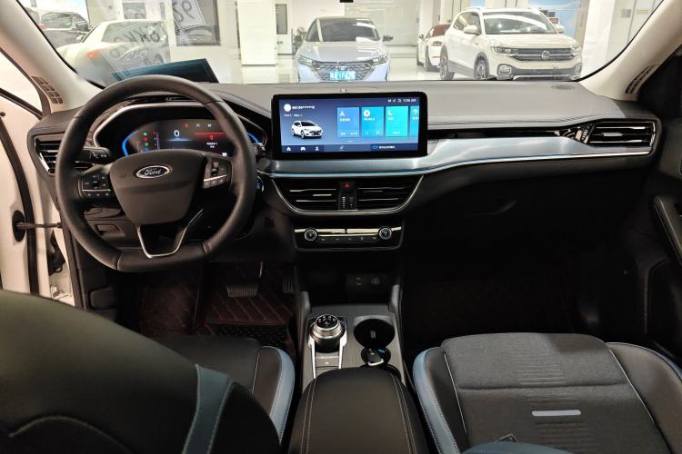 Used Ford Focus 2021 EcoBoost 180 Automatic Hunter Edition Center Console