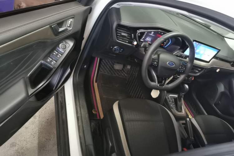 Used Ford Focus 2021 Sedan 1.5L Automatic Sharp Edition Driver Seat