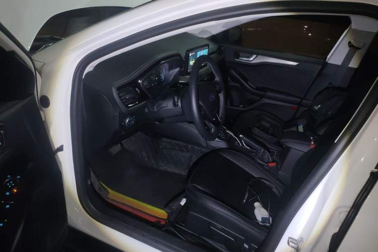 Used Ford Focus 2021 Sedan 1.5L Automatic Sharp Edition Driver Seat
