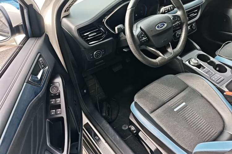 Used Ford Focus 2021 EcoBoost 180 Automatic Hunter Edition Driver Seat