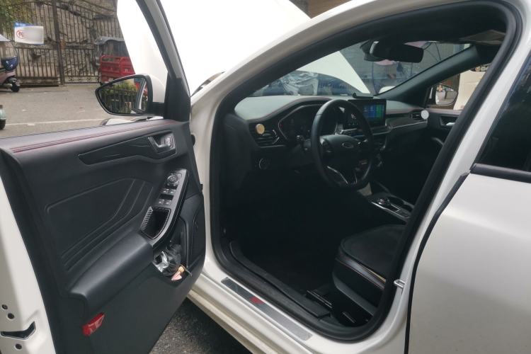 Used Ford Focus 2021 Sedan EcoBoost 180 Automatic ST Line Driver Seat