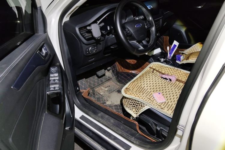 Used Ford Focus 2021 EcoBoost 180 Automatic Hunter Edition Driver Seat