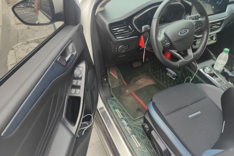 Used Ford Focus 2021 EcoBoost 180 Automatic Hunter Edition Driver Seat