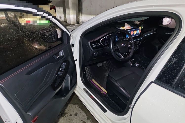 Used Ford Focus 2021 Sedan EcoBoost 180 Automatic ST Line Driver Seat