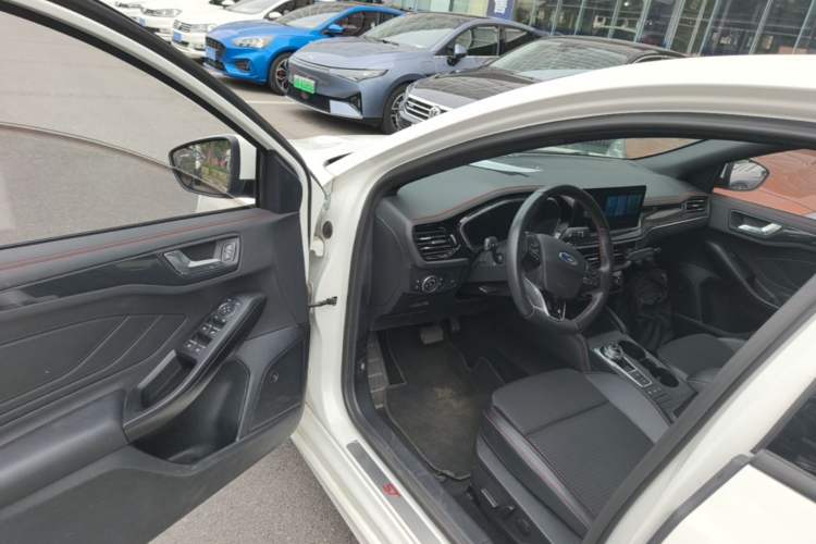 Used Ford Focus 2021 Sedan EcoBoost 180 Automatic ST Line Driver Seat