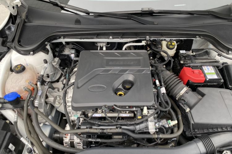 Used Ford Focus 2021 Hatchback EcoBoost 180 Automatic Titanium Edition Engine Bay