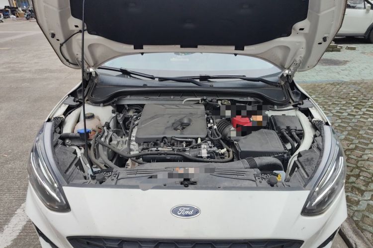 Used Ford Focus 2021 Hatchback EcoBoost 180 Automatic Titanium Edition Engine Bay