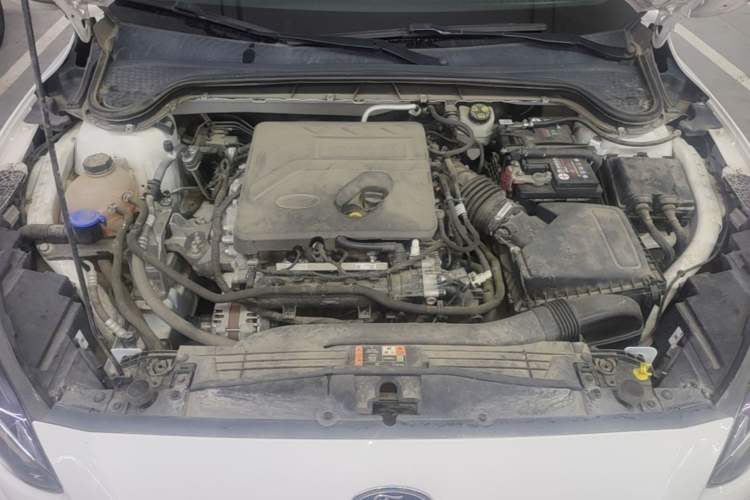 Used Ford Focus 2021 Hatchback EcoBoost 180 Automatic Titanium Edition Engine Bay