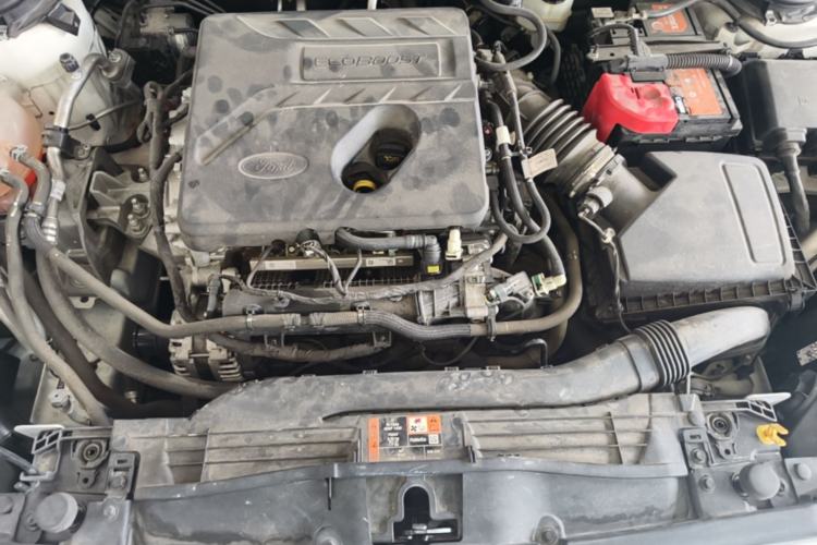 Used Ford Focus 2021 Hatchback EcoBoost 180 Automatic Titanium Edition Engine Bay