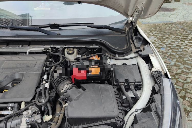 Used Ford Focus 2021 Hatchback EcoBoost 180 Automatic Titanium Edition Engine Bay Left