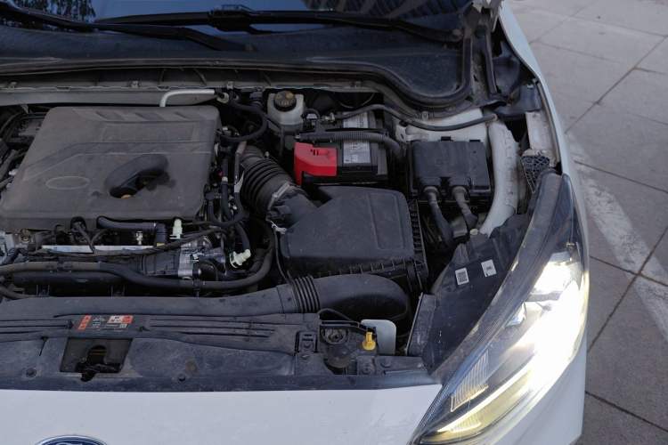 Used Ford Focus 2021 Hatchback EcoBoost 180 Automatic ST Line Engine Bay Left