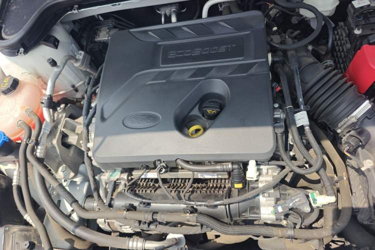 Used Ford Focus 2021 Hatchback EcoBoost 180 Automatic ST Line Engine Bay Left