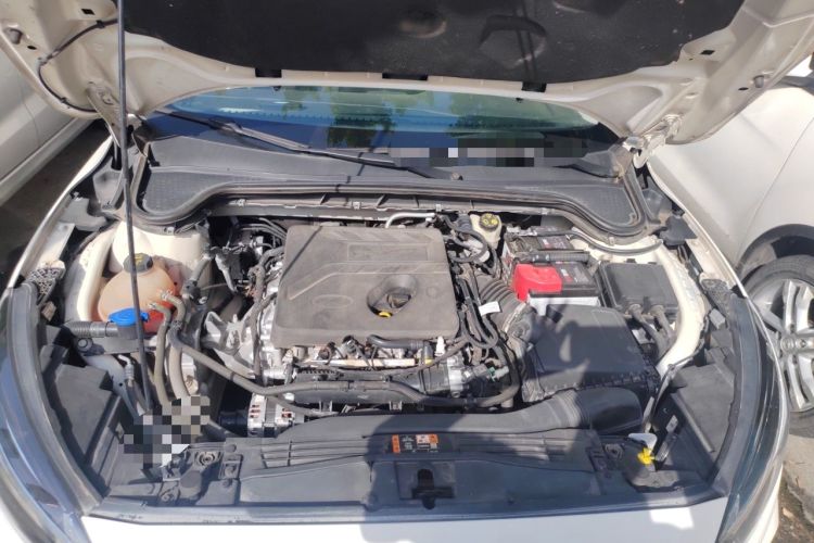 Used Ford Focus 2021 Hatchback EcoBoost 180 Automatic Titanium Edition Engine Bay