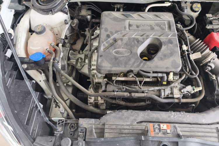 Used Ford Focus 2021 Hatchback EcoBoost 180 Automatic Titanium Edition Engine Bay Right