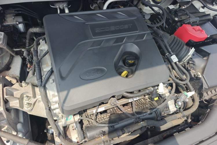 Used Ford Focus 2021 Hatchback EcoBoost 180 Automatic ST Line Engine Bay Right