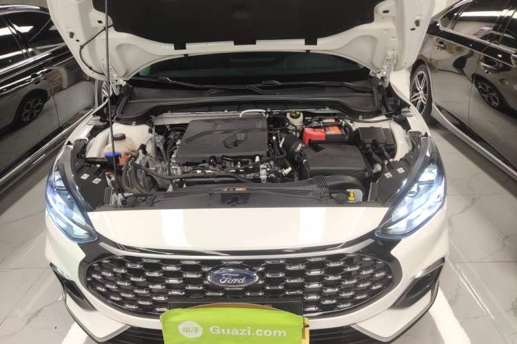 Used Ford Focus 2021 EcoBoost 180 Automatic Hunter Edition Engine Bay
