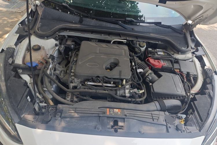 Used Ford Focus 2021 Hatchback EcoBoost 180 Automatic Titanium Edition Engine Bay