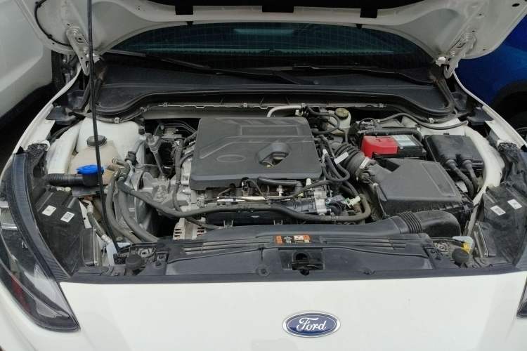 Used Ford Focus 2021 Hatchback EcoBoost 180 Automatic ST Line Engine Bay