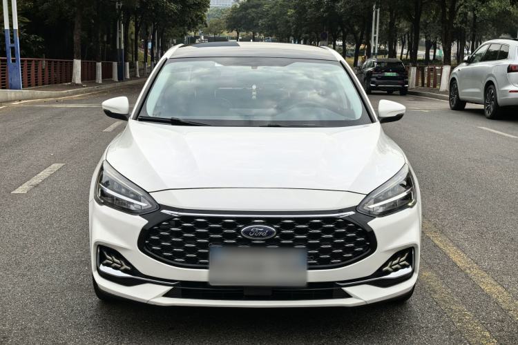 Used Ford Focus 2021 Sedan EcoBoost 180 Automatic Trendy Model Exterior 1
