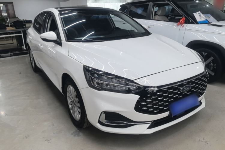 Used Ford Focus 2021 Sedan 1.5L Automatic Sharp Edition Exterior 1