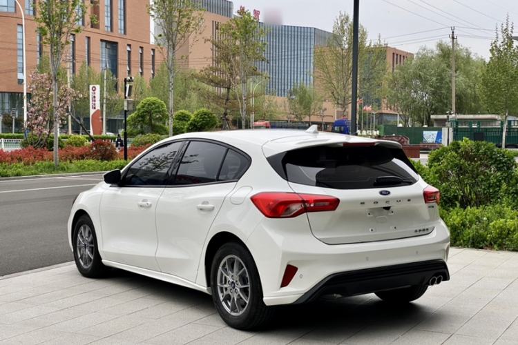 Used Ford Focus 2021 Hatchback EcoBoost 180 Automatic Titanium Edition Exterior 2