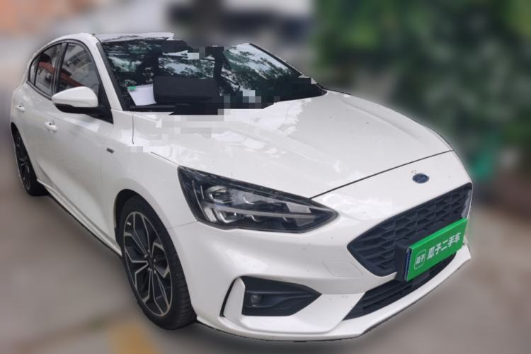 Used Ford Focus 2021 Hatchback EcoBoost 180 Automatic ST Line Exterior 2