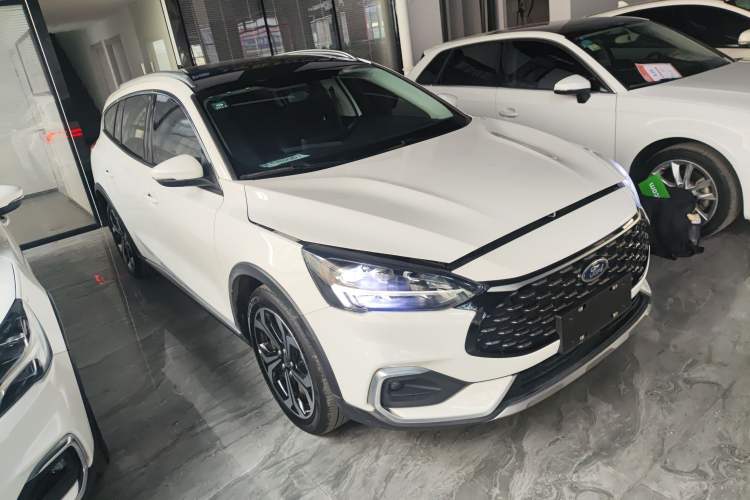 Used Ford Focus 2021 EcoBoost 180 Automatic Hunter Edition Exterior 2