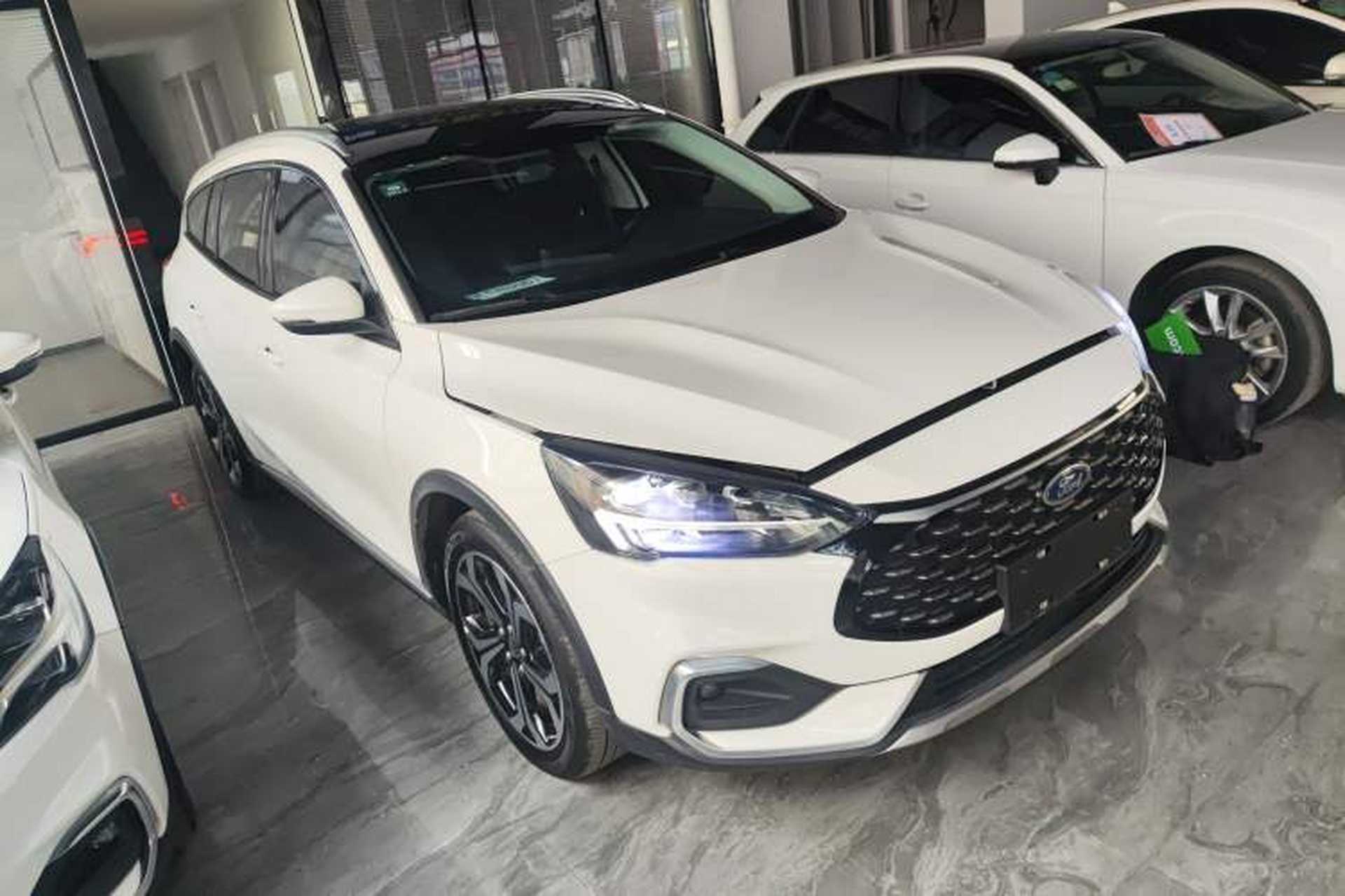 Used Ford Focus 2021 EcoBoost 180 Automatic Hunter Edition Exterior 2