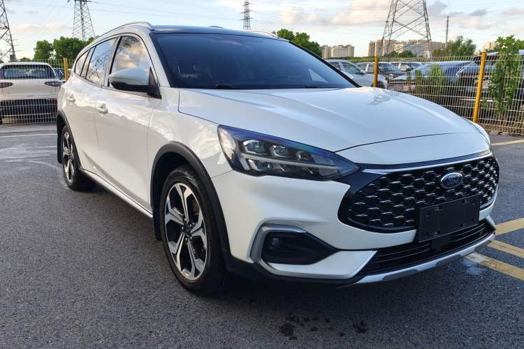 Used Ford Focus 2021 EcoBoost 180 Automatic Hunter Edition Exterior 2