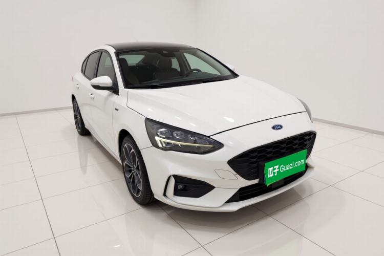 Used Ford Focus 2021 Sedan EcoBoost 180 Automatic ST Line Exterior 2