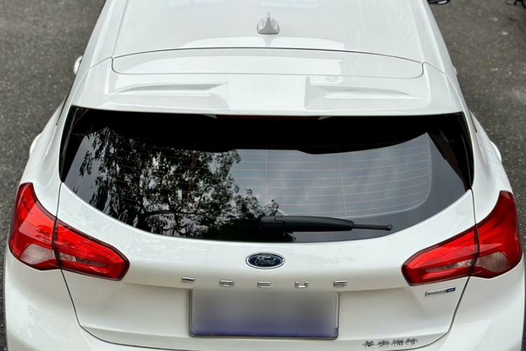 Used Ford Focus 2021 Hatchback EcoBoost 180 Automatic Titanium Edition Exterior 3