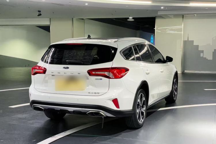 Used Ford Focus 2021 EcoBoost 180 Automatic Hunter Edition Exterior 3