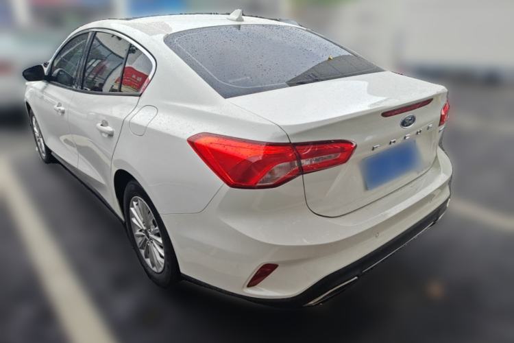 Used Ford Focus 2021 Sedan EcoBoost 180 Automatic Trendy Model Exterior 3