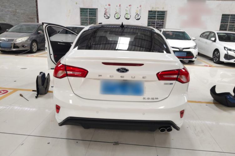 Used Ford Focus 2021 Sedan EcoBoost 180 Automatic ST Line Exterior 3