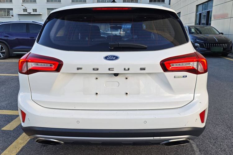 Used Ford Focus 2021 EcoBoost 180 Automatic Hunter Edition Exterior 4