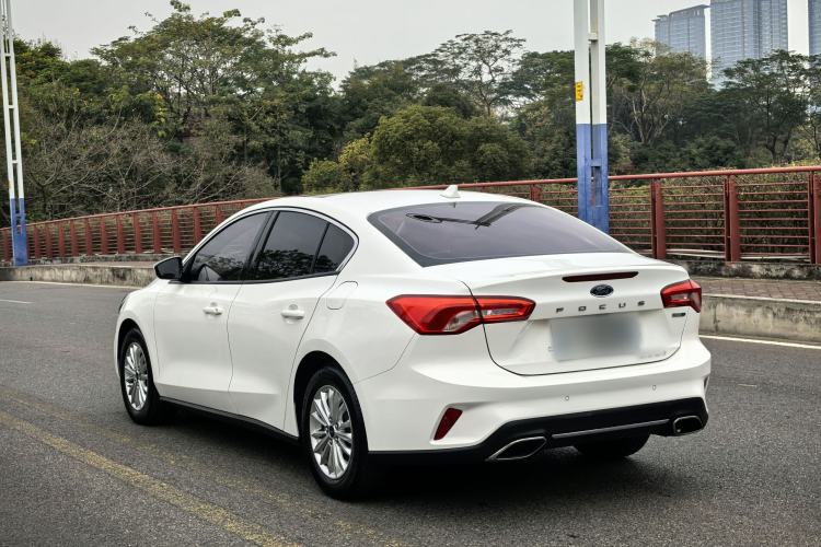 Used Ford Focus 2021 Sedan EcoBoost 180 Automatic Trendy Model Exterior 5
