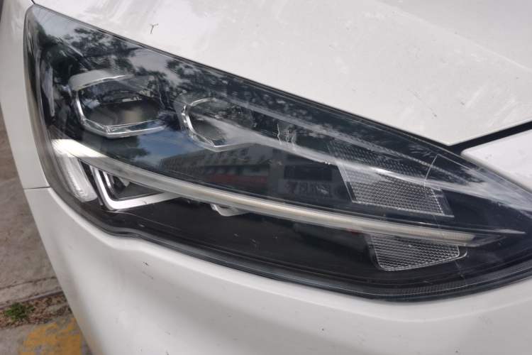 Used Ford Focus 2021 Hatchback EcoBoost 180 Automatic ST Line Exterior 6