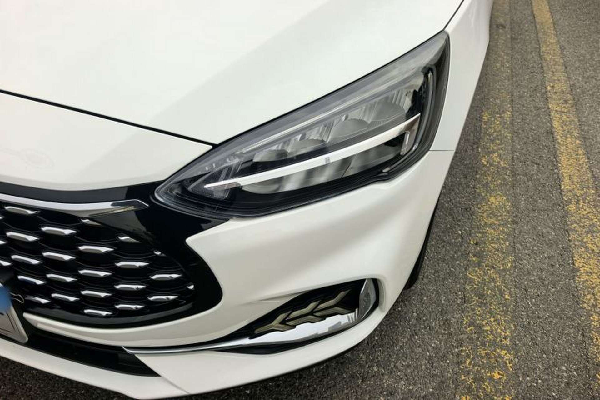 Used Ford Focus 2021 Sedan EcoBoost 180 Automatic Trendy Model Exterior 8