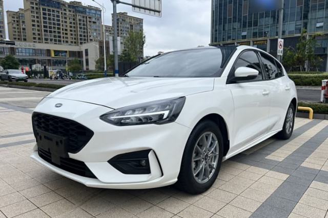 Used Ford Focus 2021 Hatchback EcoBoost 180 Automatic Titanium Edition