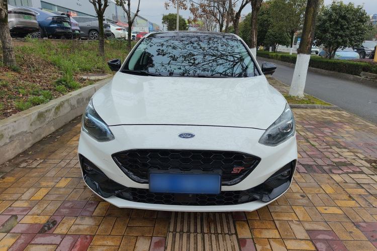 Used Ford Focus 2021 Sedan EcoBoost 180 Automatic Trendy Model Front