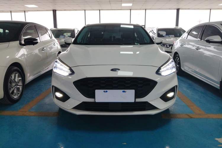 Used Ford Focus 2021 Hatchback EcoBoost 180 Automatic Titanium Edition Front
