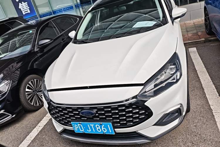 Used Ford Focus 2021 EcoBoost 180 Automatic Hunter Edition Front