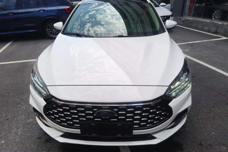 Used Ford Focus 2021 Sedan EcoBoost 180 Automatic Trendy Model Front