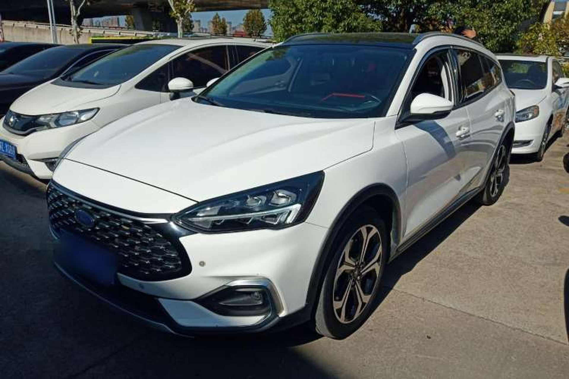 Used Ford Focus 2021 EcoBoost 180 Automatic Hunter Edition Front Left 45 Deg