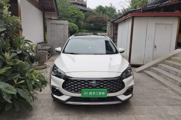 Used Ford Focus 2021 EcoBoost 180 Automatic Hunter Edition Front