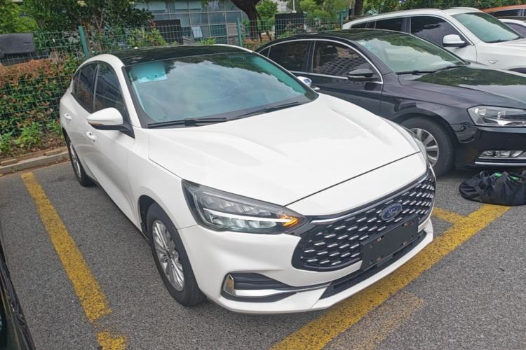 Used Ford Focus 2021 Sedan EcoBoost 180 Automatic Trendy Model Front Right 45 Deg