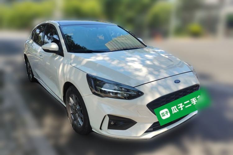 Used Ford Focus 2021 Hatchback EcoBoost 180 Automatic Titanium Edition Front Right 45 Deg